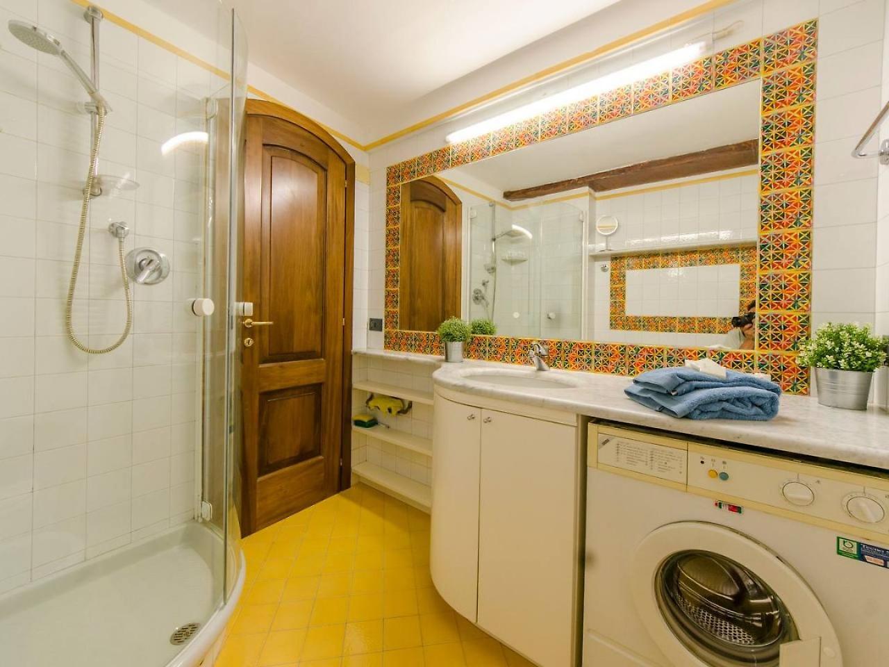 Joivy Colorful Flat For 5 Close To Piazza De Ferrari Genua Exterior foto